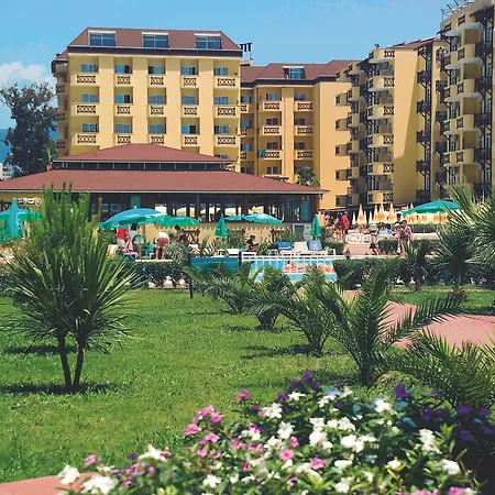 Titan Garden Ultra Курортный комплекс 4*
