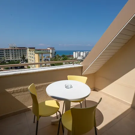 Курортный комплекс Titan Garden Ultra 4*