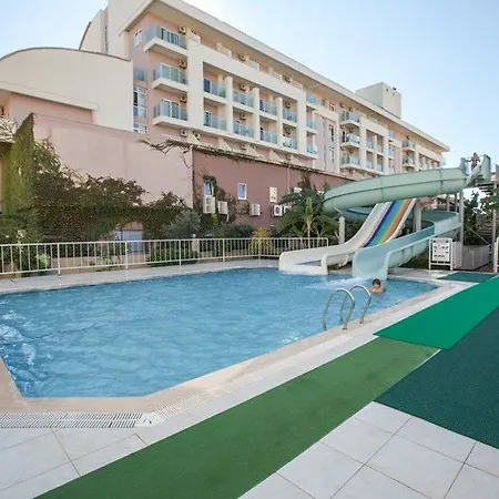 Titan Garden Ultra Курортный комплекс 4*
